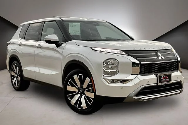 New 2026 White Mitsubishi SE image 2