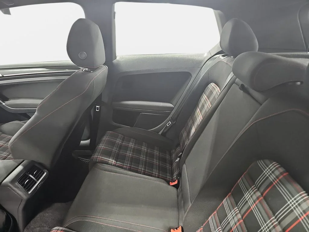 Used 2016 Silver Volkswagen S image 13