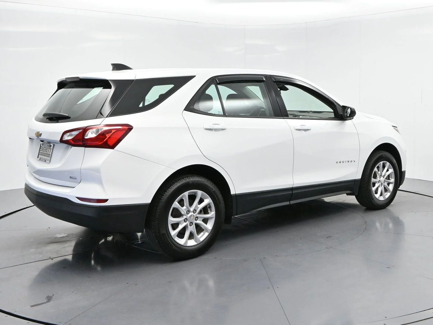 Used 2019 SUMMIT WHITE Chevrolet LS image 7