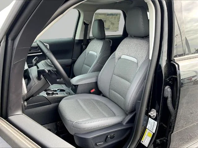 New 2025 Shadow Black Ford Badlands® image 27