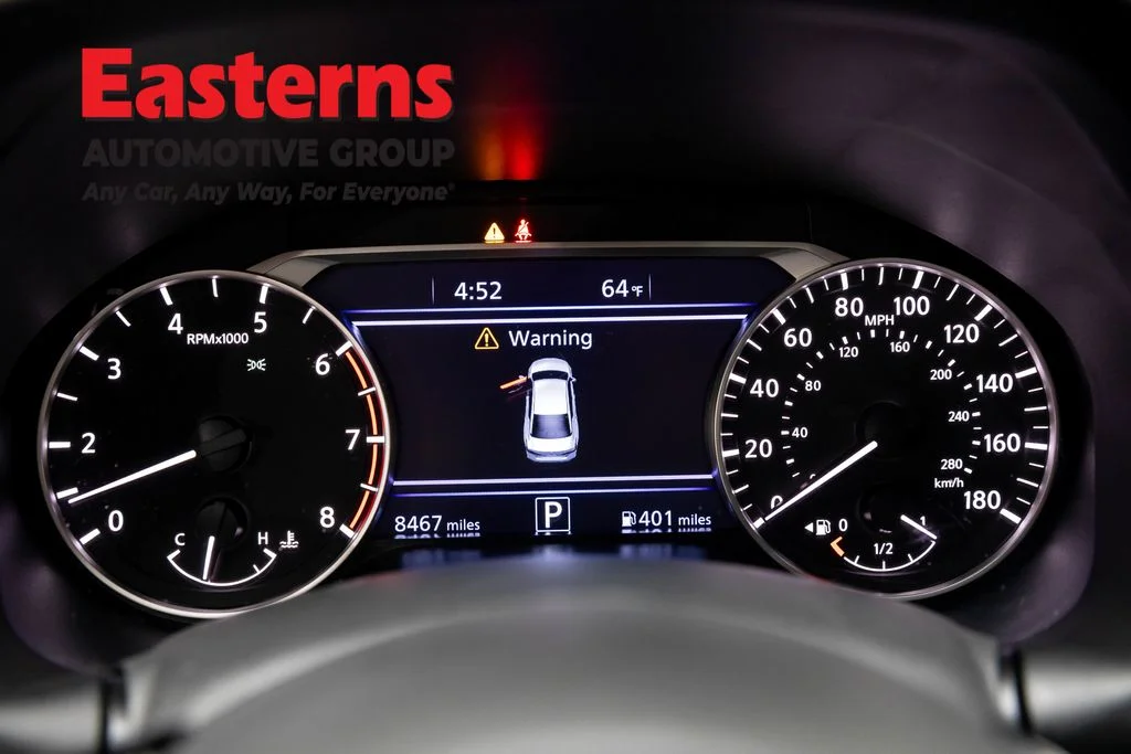Used 2023 Gray Nissan 2.0 SR image 18