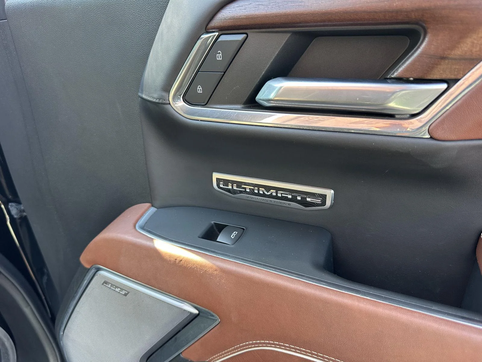 Used 2023 Onyx Black GMC Denali Ultimate image 21