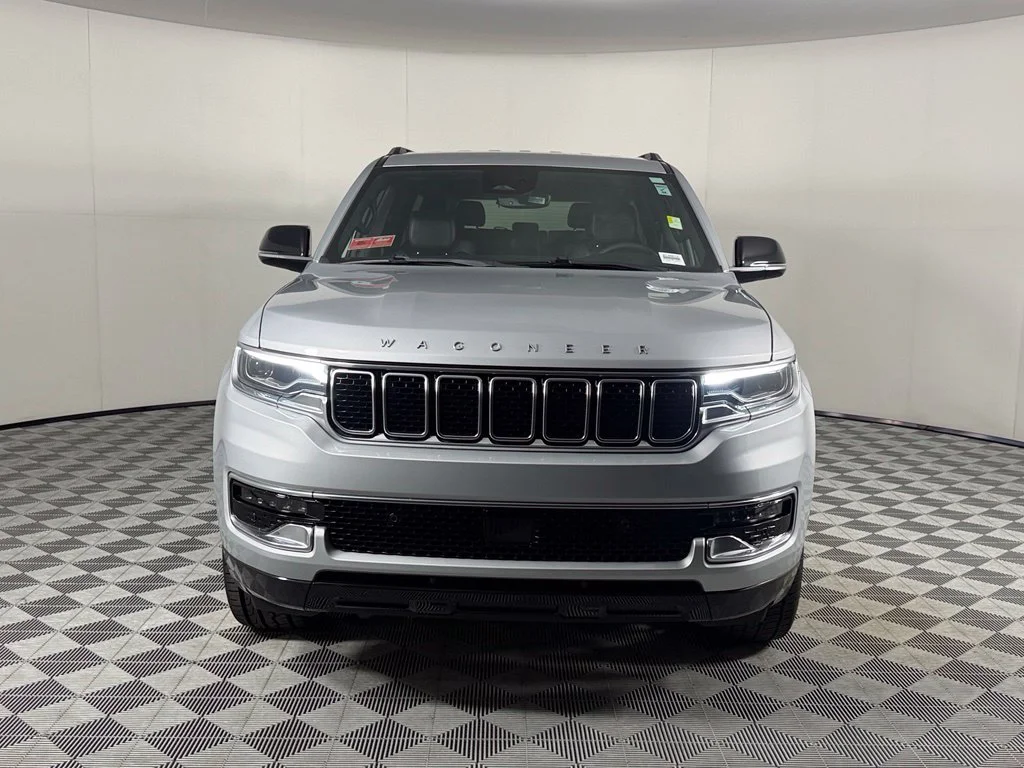 Certified Used 2024 Silver Jeep Base image 5