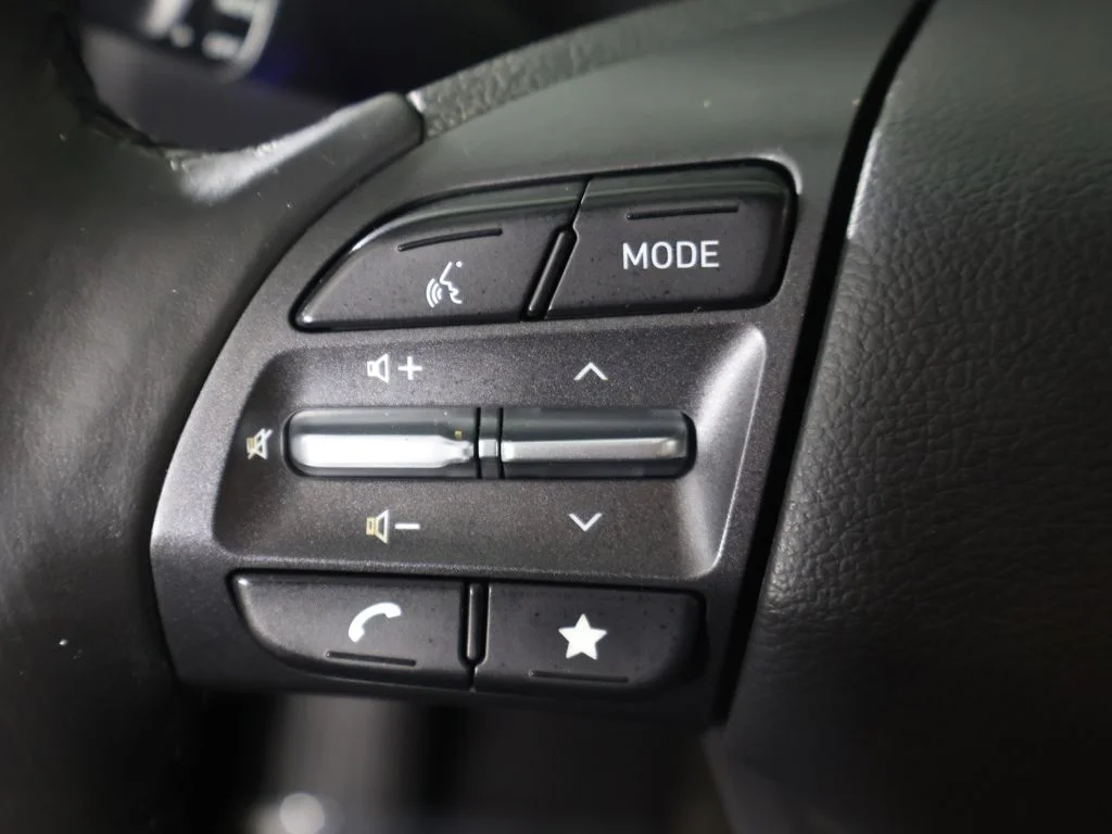 Used 2022 Gray Hyundai SEL image 42