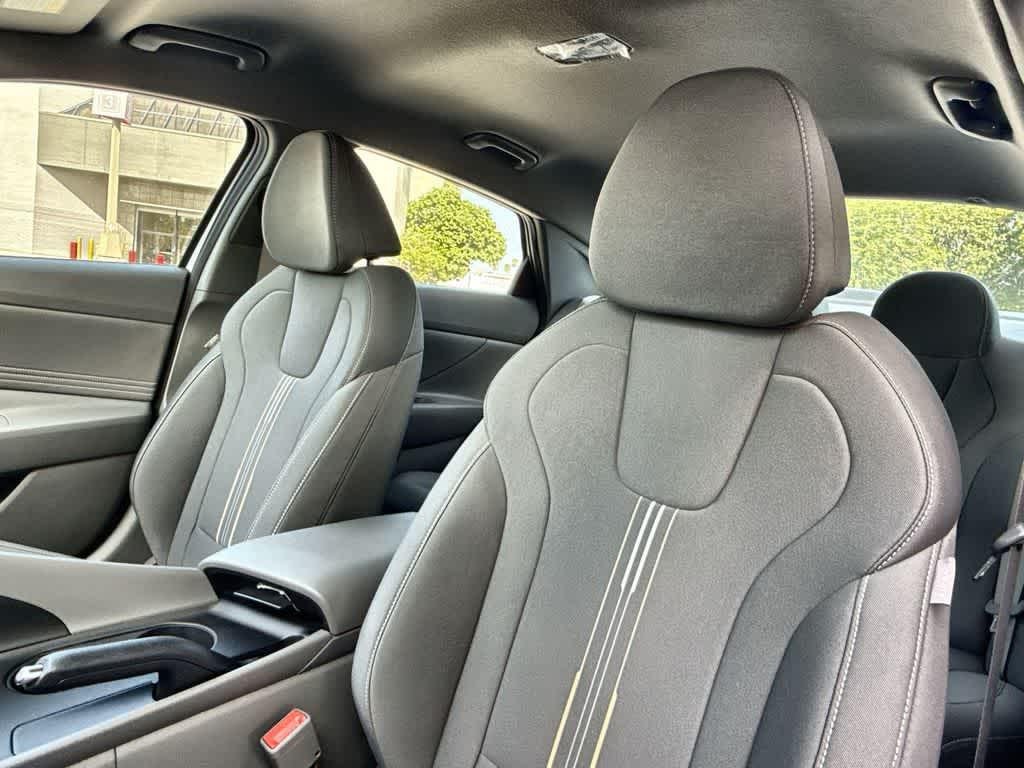 2026 Hyundai Elantra SEL Sport - Photo 14