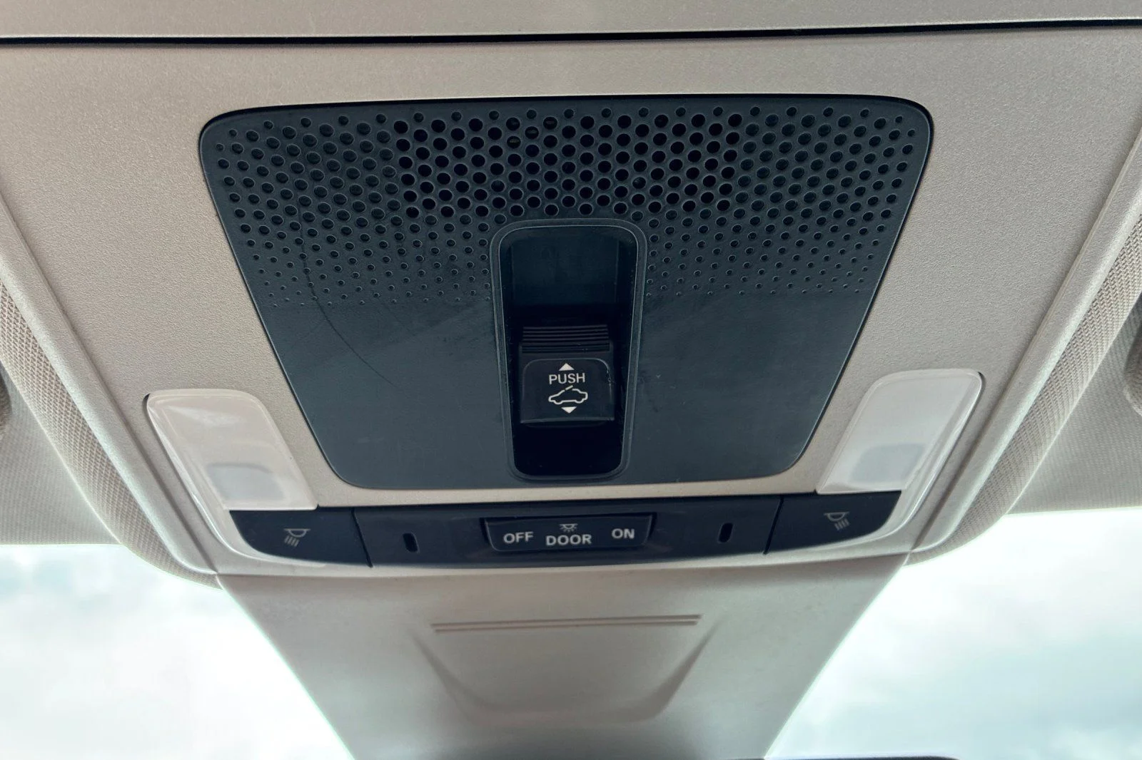 Used 2024 Platinum White Pearl Honda Touring image 40