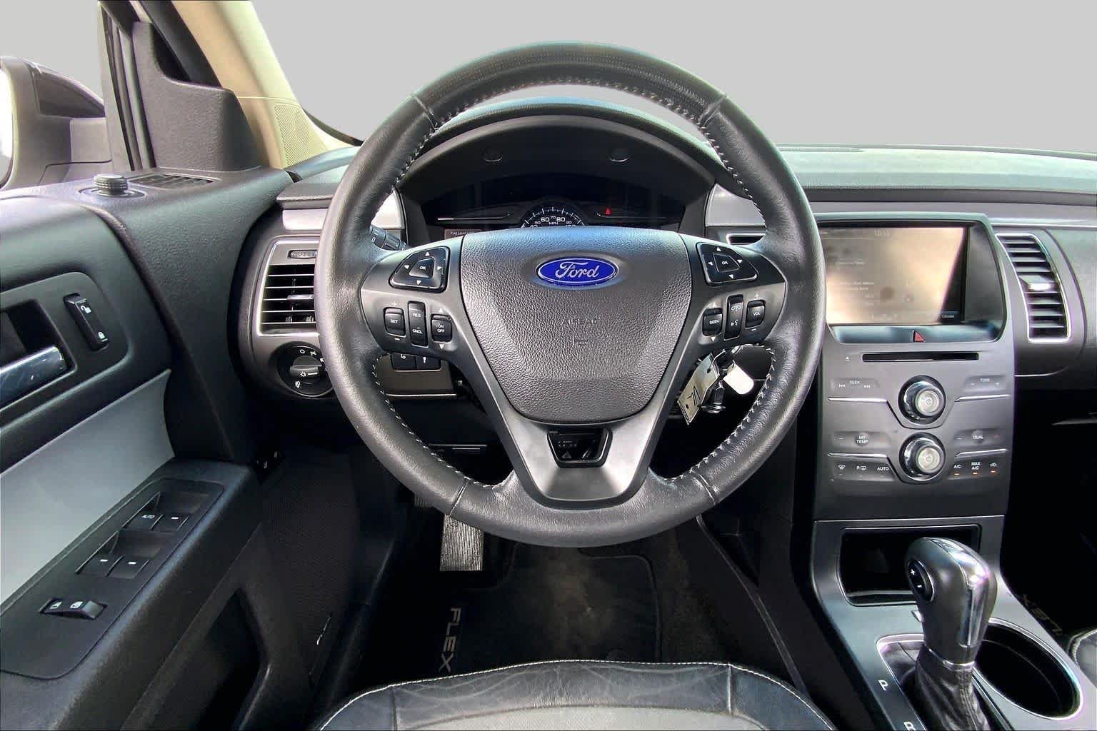 Used 2014 White Platinum Metallic Tri-Coat Ford SEL image 6