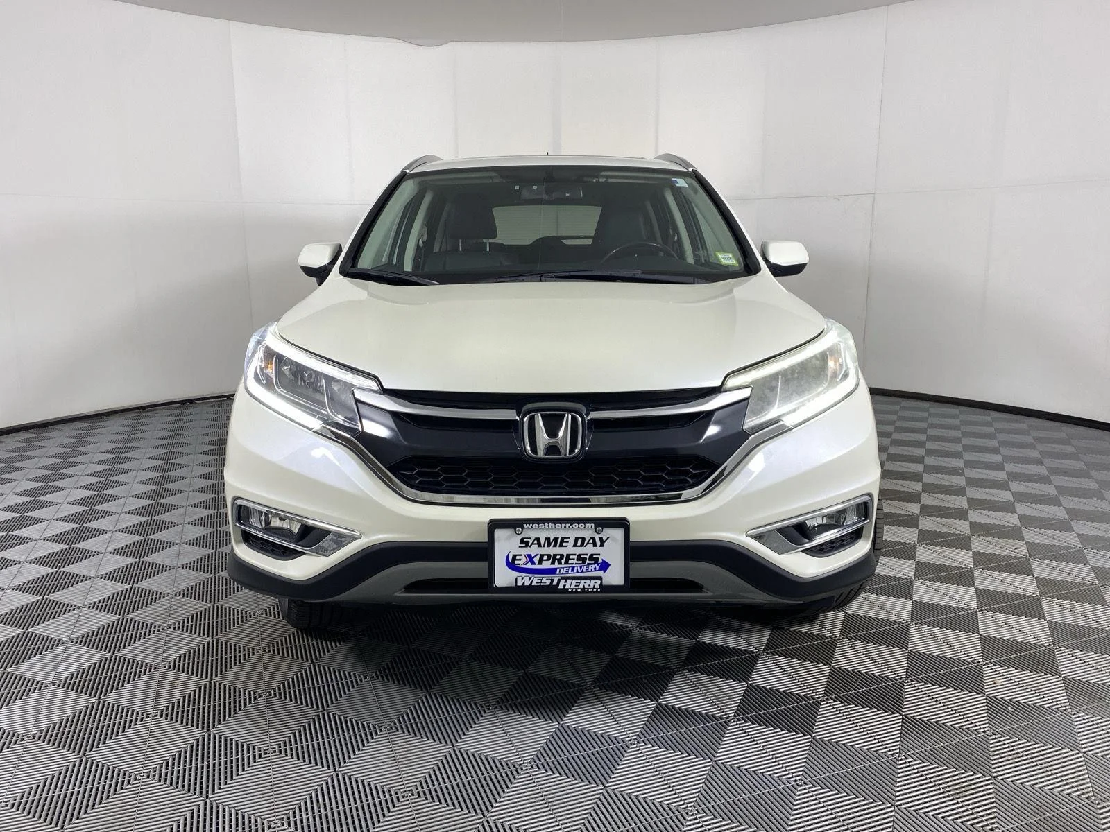 Used 2016  Honda EX-L image 2