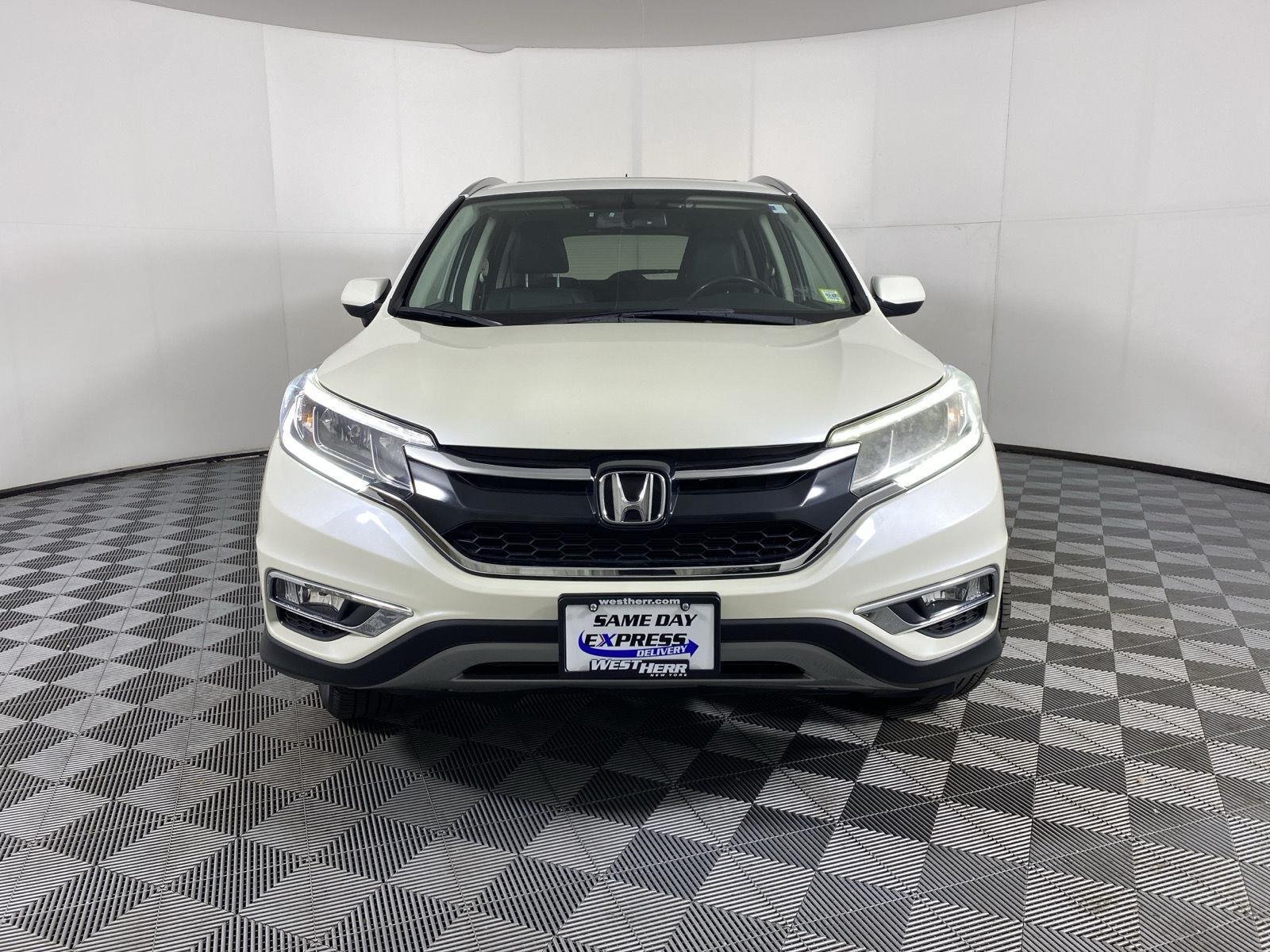 Used 2016  Honda EX-L image 2