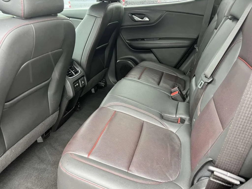 Used 2022 Silver Ice Metallic Chevrolet RS image 11