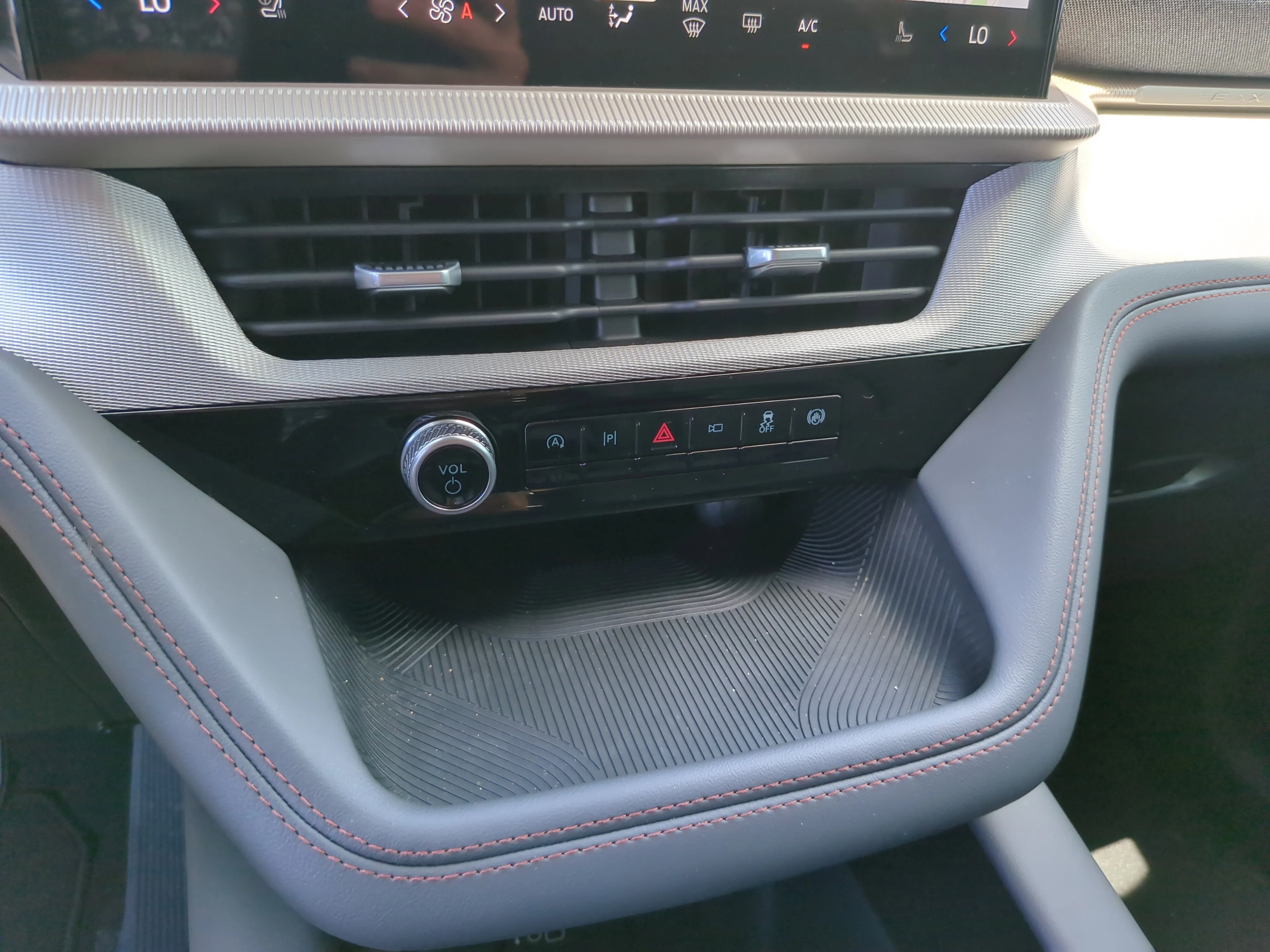 New 2026 Carbonized Gray Metallic Ford Active image 21