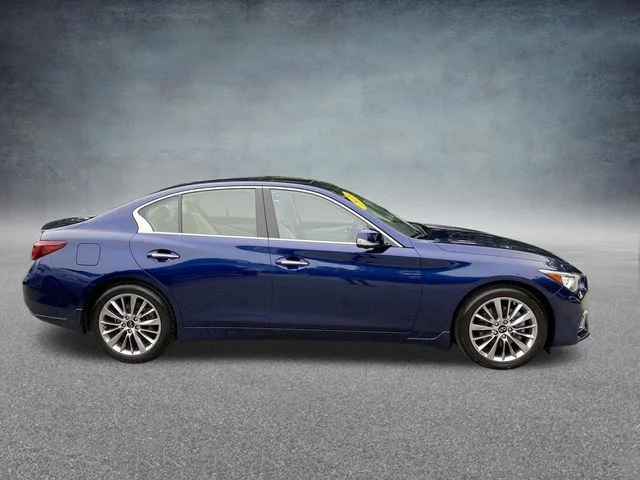 Used 2023 Blue INFINITI LUXE image 5