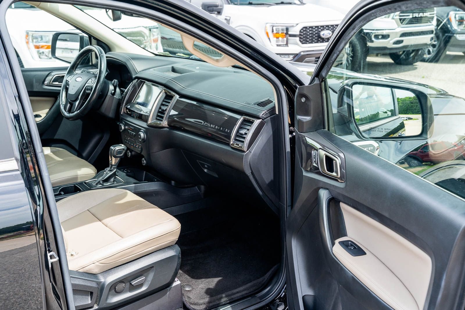 Certified Used 2019 Black Ford Lariat image 11