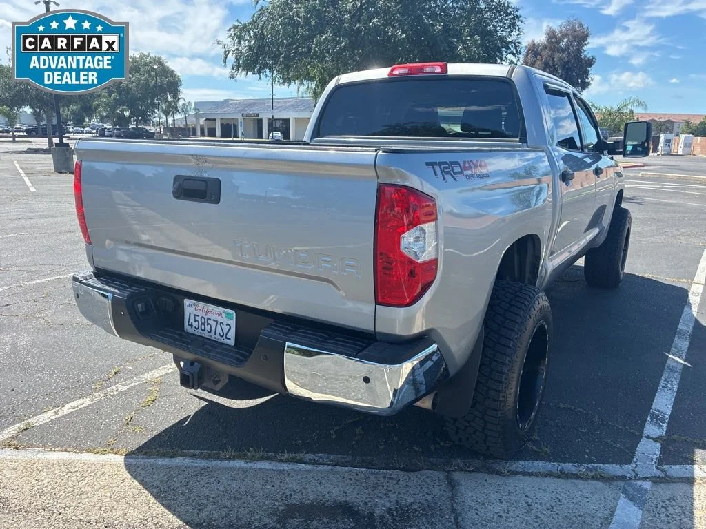 Used 2017 Silver Sky Meta Toyota SR5 image 3
