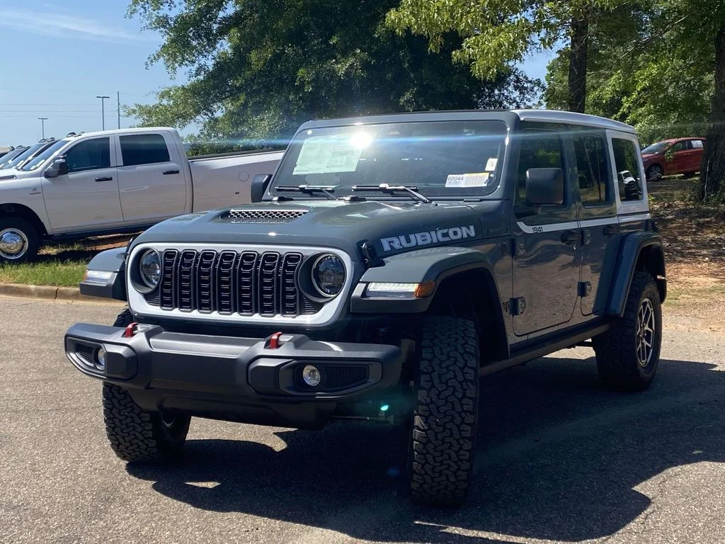 New 2026 Anvil Clear-Coat Exterior Paint Jeep Rubicon image 3