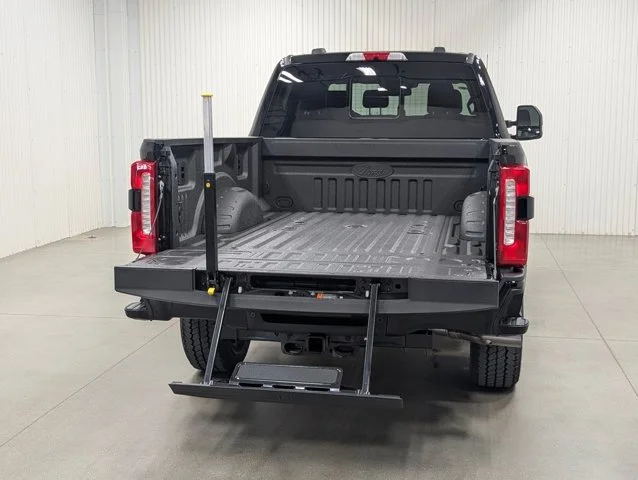 New 2026 Agate Black Metallic Ford F-250® Lariat® image 69