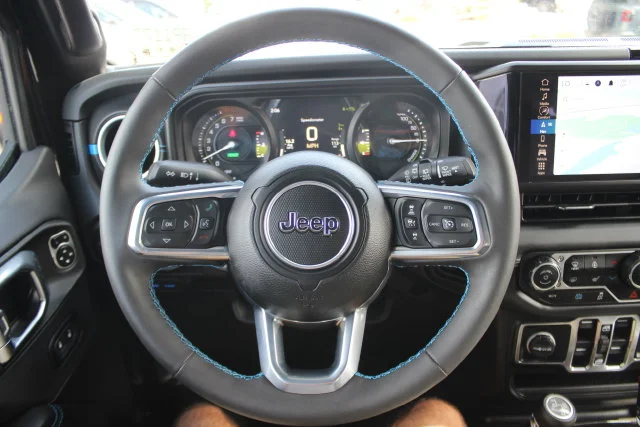 Used 2024 Black Jeep High Altitude 4xe image 15