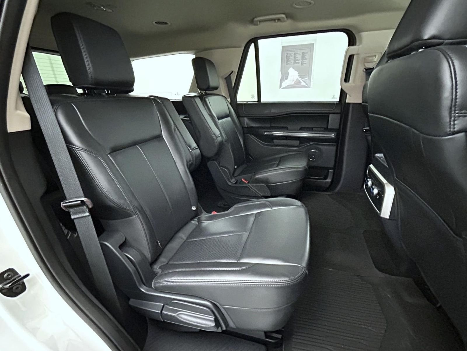 Used 2023 White Ford XLT image 18