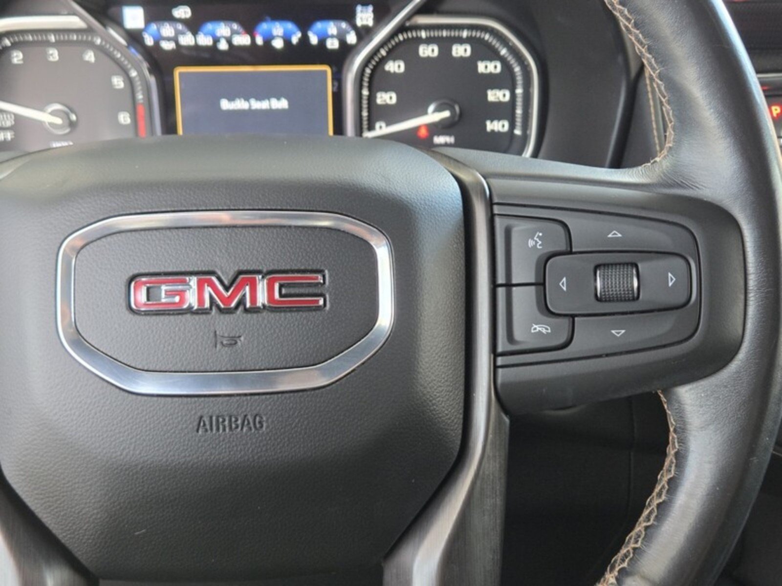 Used 2021 White Frost Tricoat GMC AT4 image 30