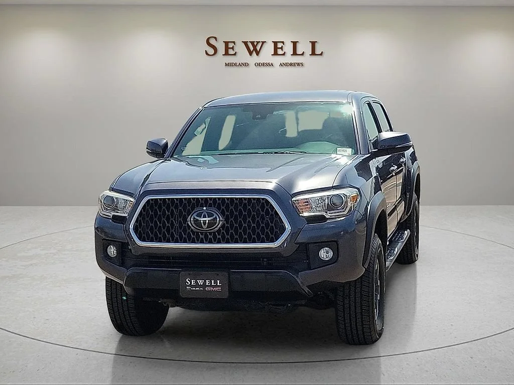 Used 2018 Gray Toyota SR image 1