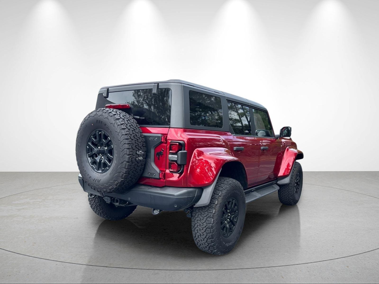 Used 2025 Ruby Red Metallic Tinted Clearcoat Ford Raptor image 5