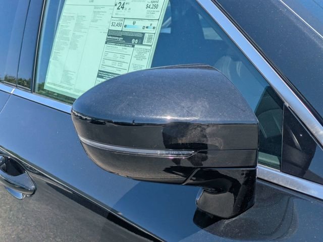 New 2027 MINERAL BLACK INFINITI Luxe FWD image 9