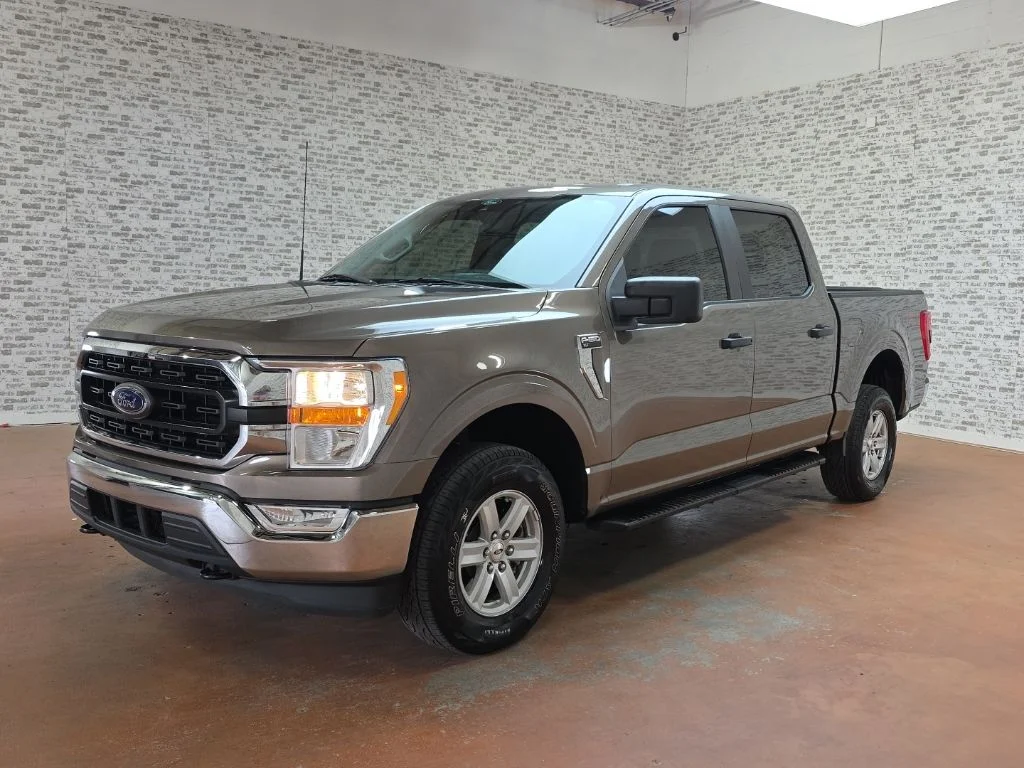 Used 2021 Stone Gray Metallic Ford XLT image 3