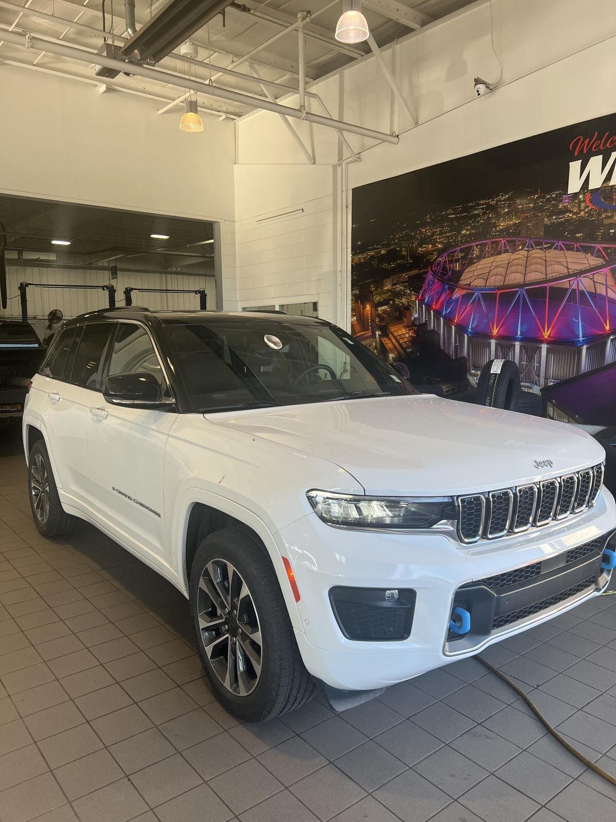 Used 2024 Bright White Clearcoat Jeep Overland image 41