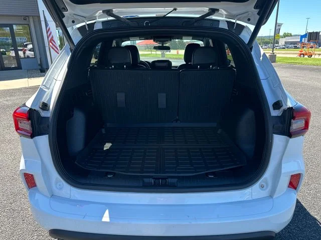 Used 2023 Oxford White Ford ST-Line image 5
