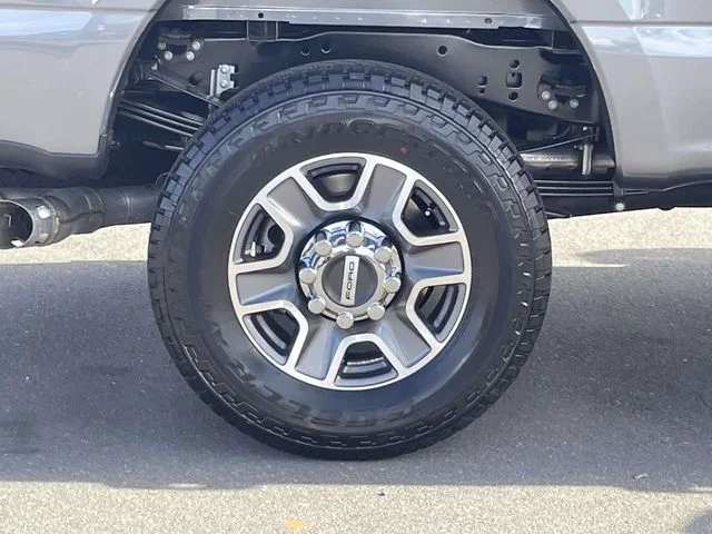 New 2026 Carbonized Gray Metallic Ford F-350® Lariat® image 7
