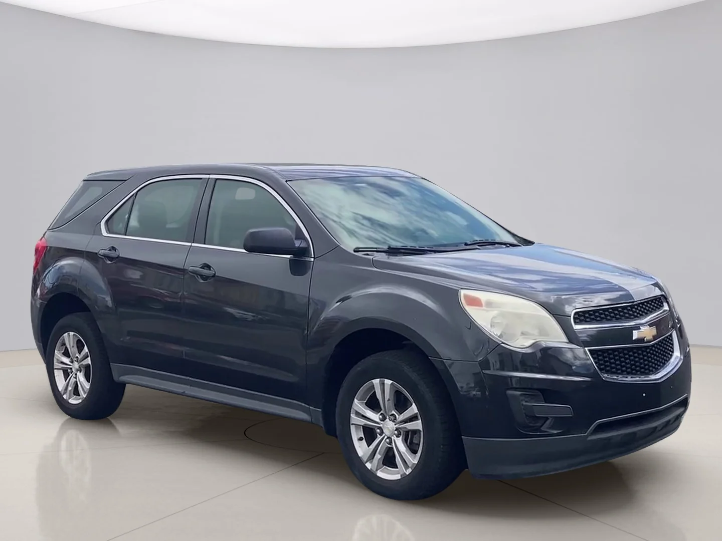 Used 2014 Gray Chevrolet LS image 7