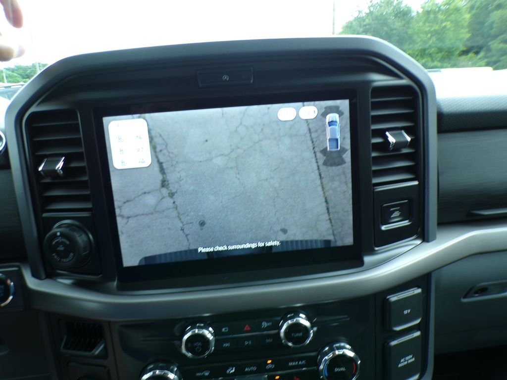 New 2026 Oxford White Ford XLT image 24