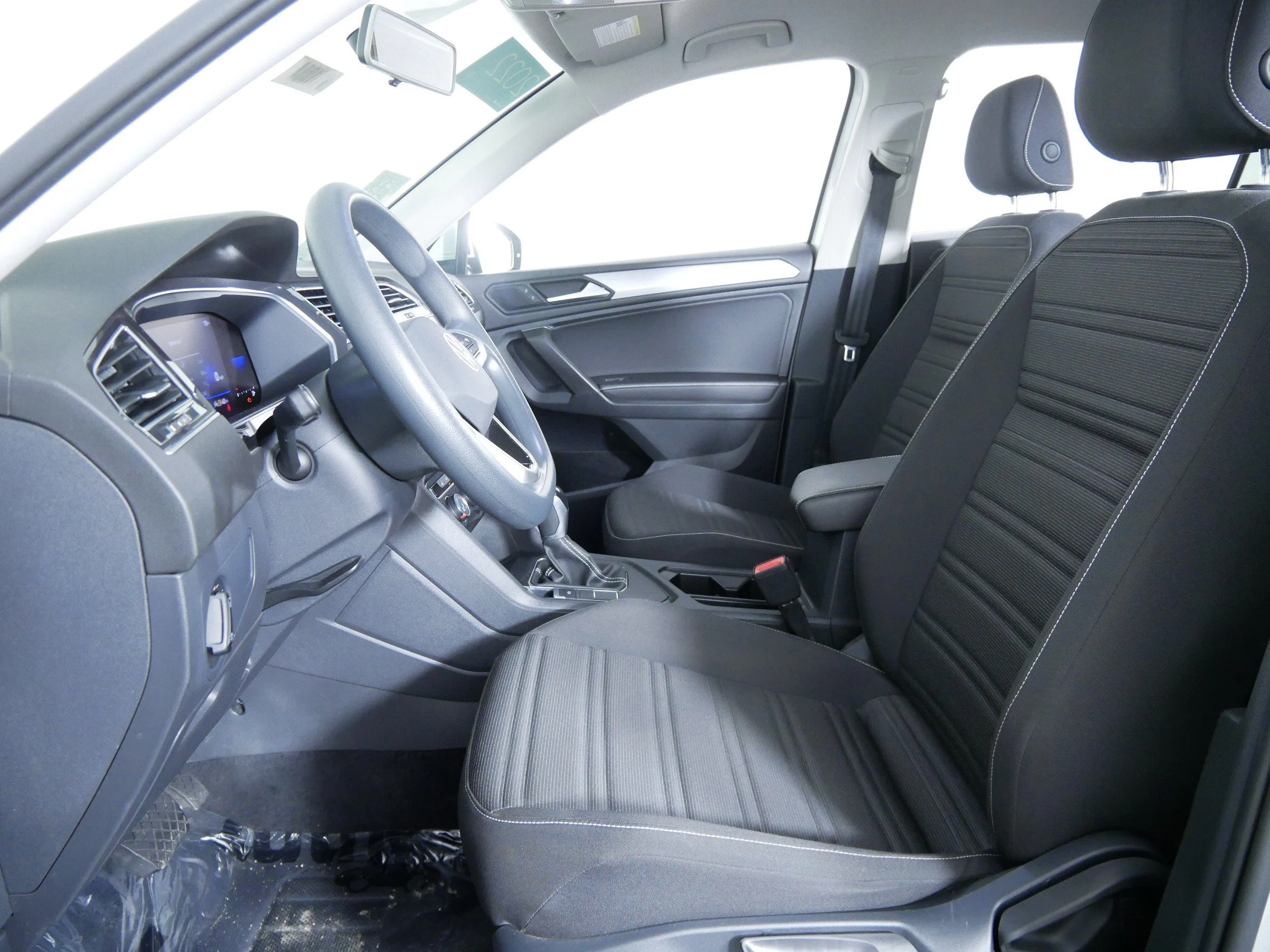 Certified Used 2022 White Volkswagen S image 21