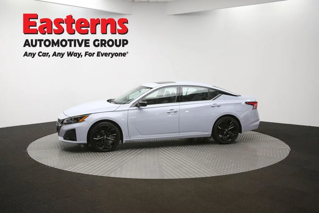 Used 2023 Gray Nissan 2.5 SR image 58