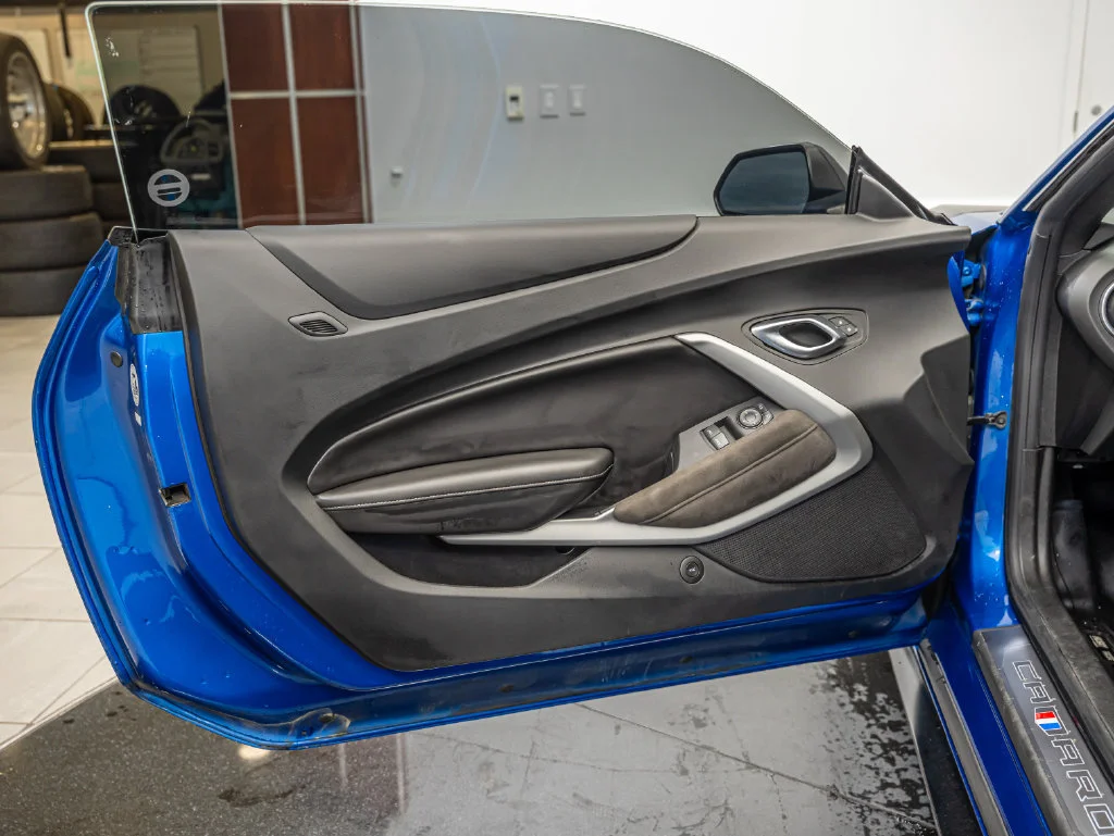 Used 2018 Hyper Blue Metallic Chevrolet SS image 20