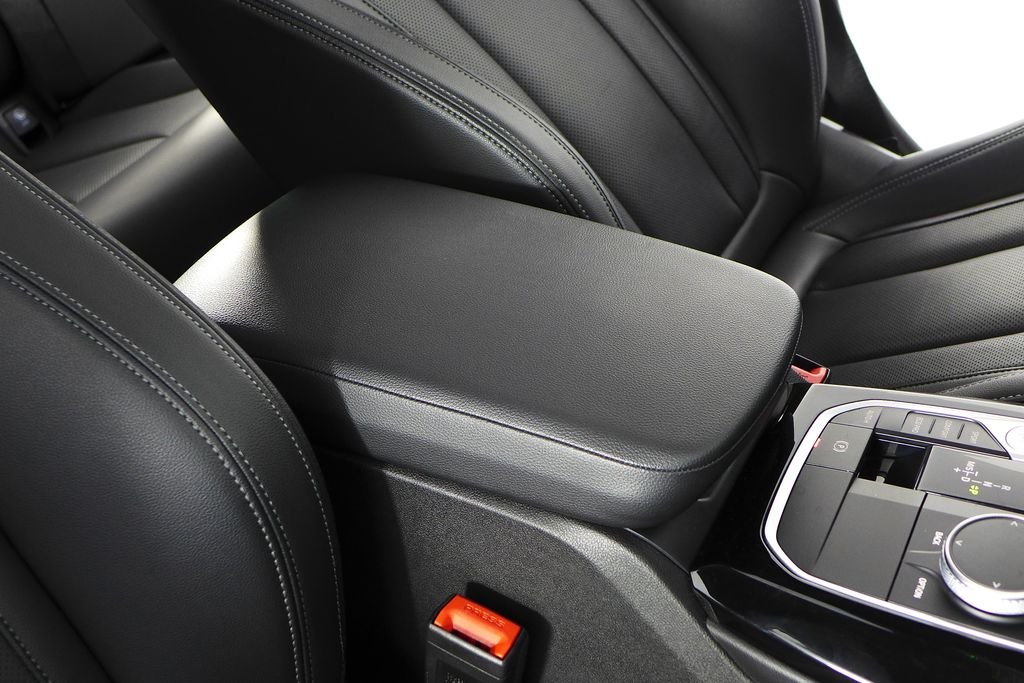 Used 2023 Black Sapphire Metallic BMW sDrive30i image 16