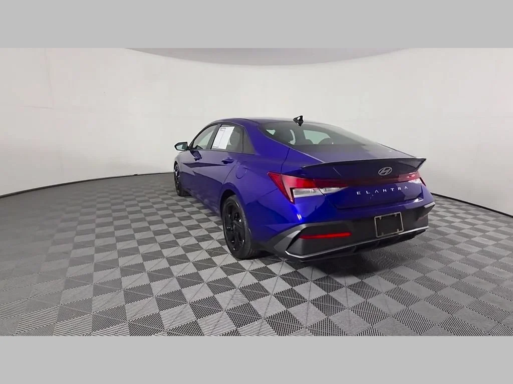 Used 2026 Intense Blue Hyundai SEL Sport image 42