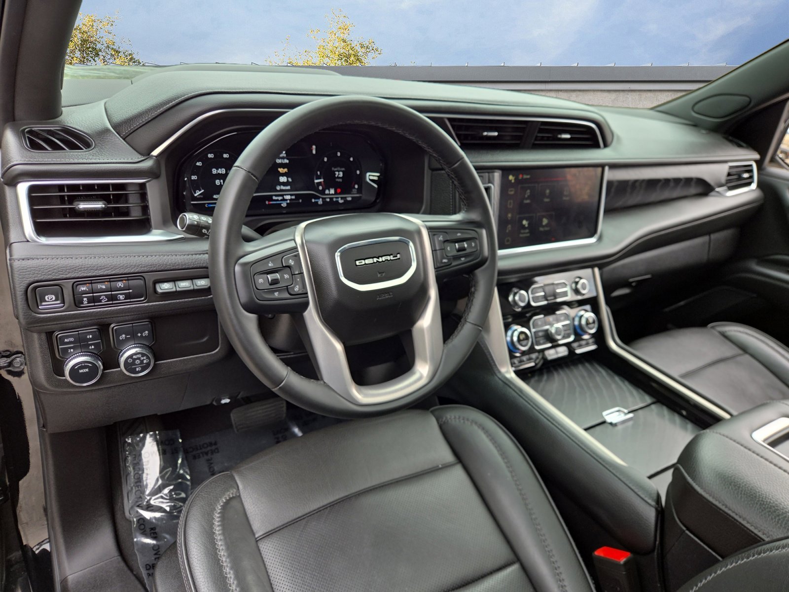 2024 GMC Yukon XL Denali - Photo 10
