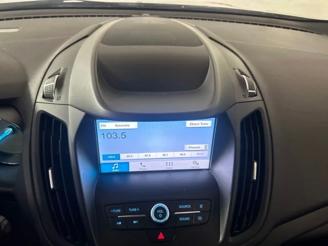 Used 2019 Sea Green Ford SEL image 21
