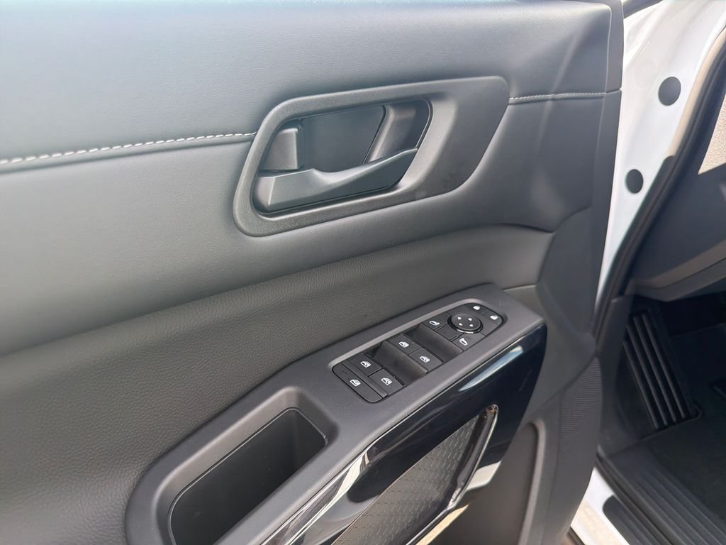 New 2026 Nissan Pathfinder SV 4D Sport Utility
