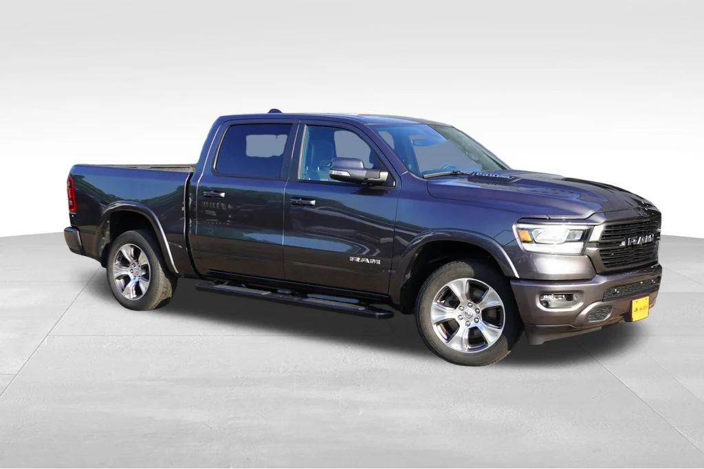 Certified Used 2022 Granite Crystal Metallic Clearcoat Ram Laramie image 2