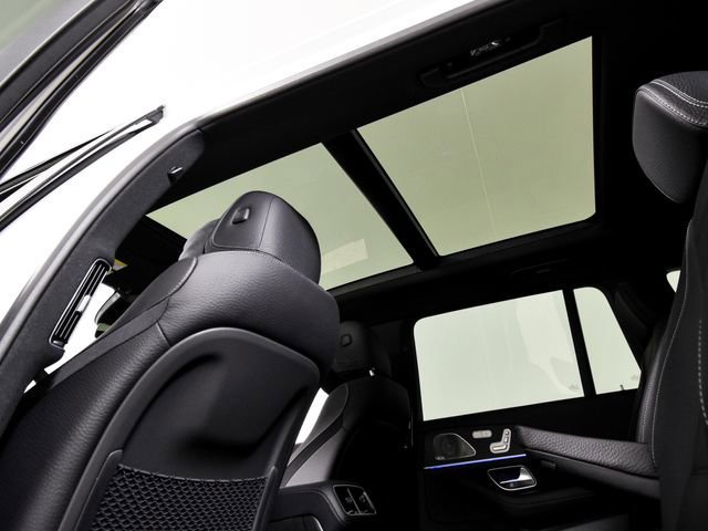 New 2026 MANUFAKTUR Moonlight White Magno Mercedes-Benz GLS 450 image 90