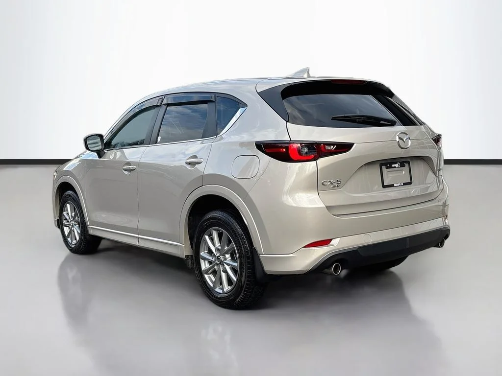 Used 2025 Quartz Metallic Mazda 2.5 S Preferred Package image 5