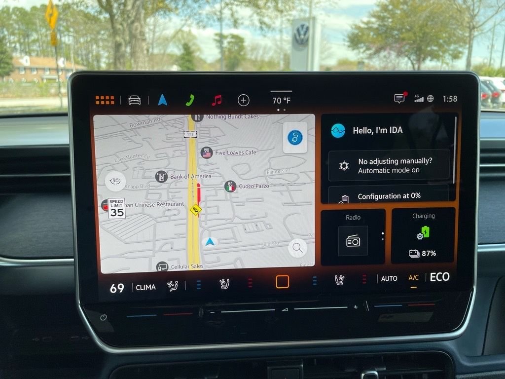 2025 Volkswagen ID. Buzz PRO S - Photo 10