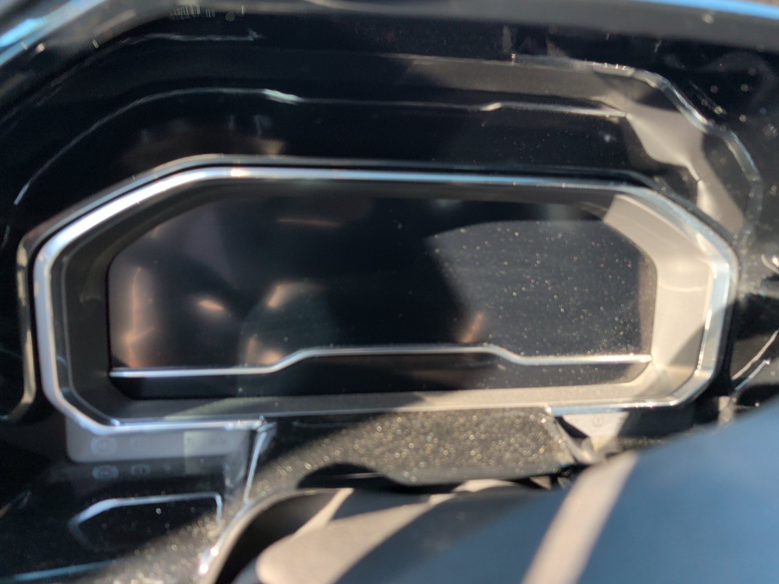 Used 2024 Sterling Metallic GMC SLT image 12