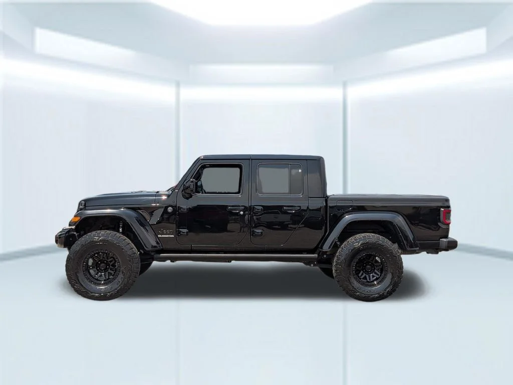 Used 2021 Black Jeep Overland image 2