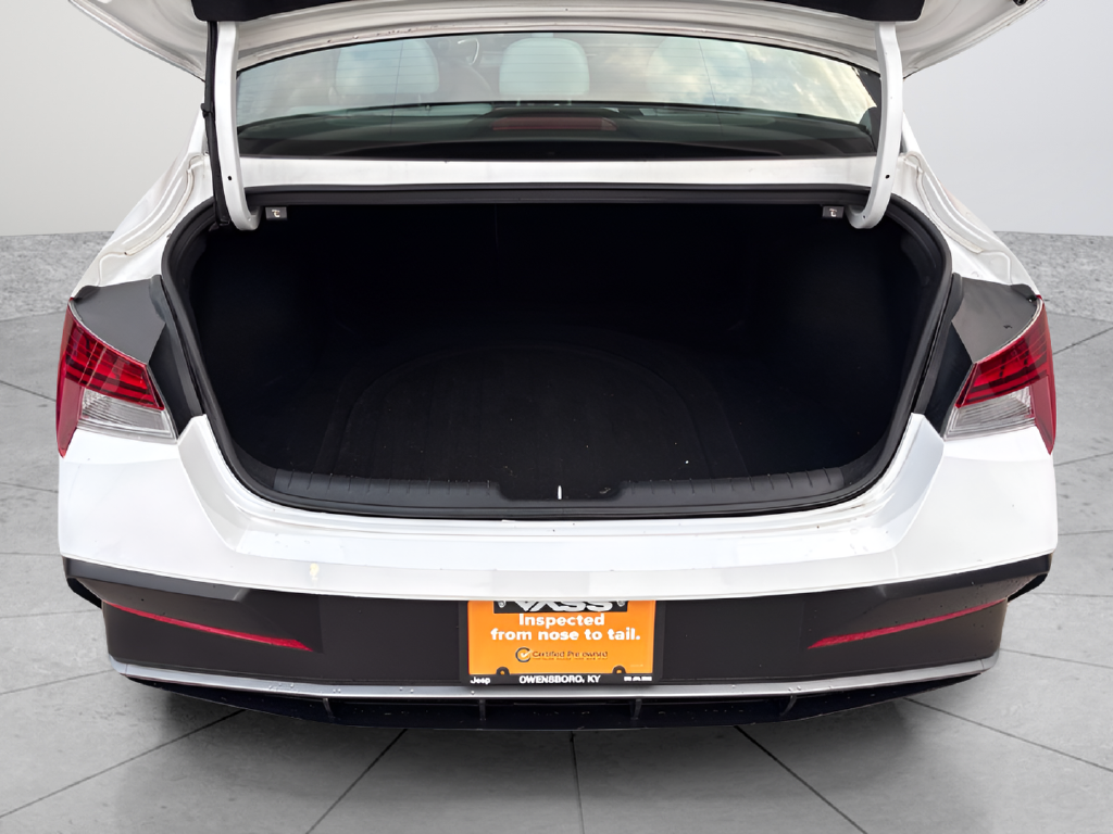 Used 2025 White Hyundai Limited image 41