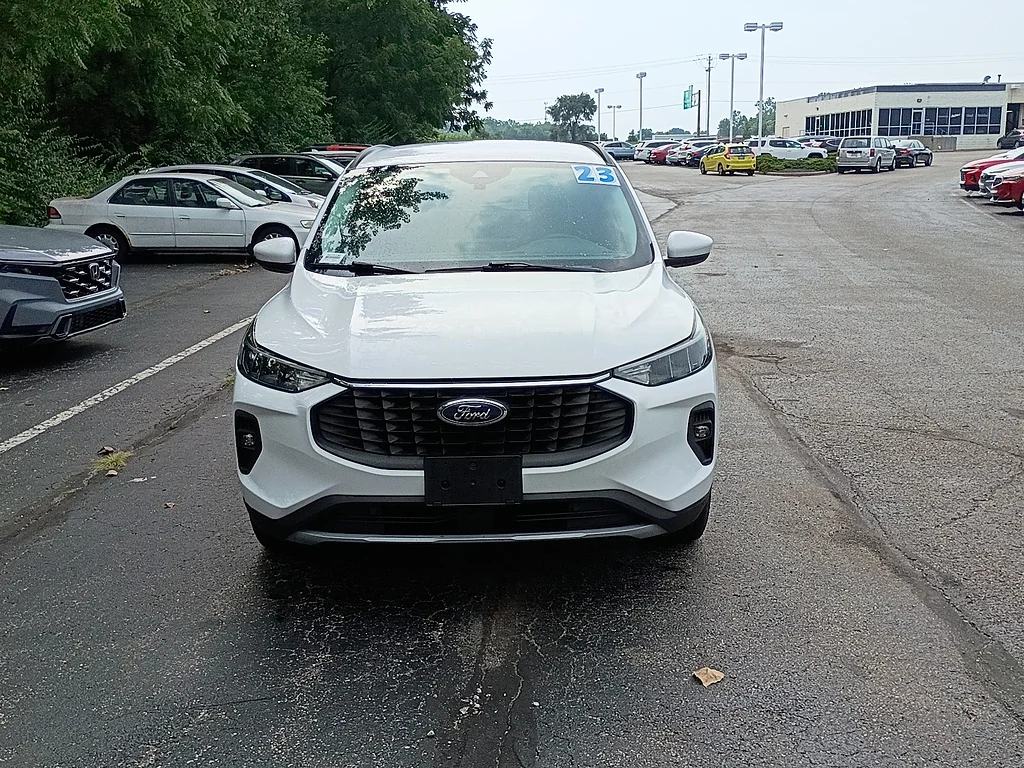 Used 2023 Oxford White Ford Base image 8