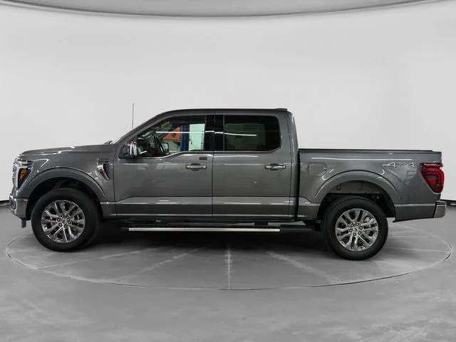 Used 2025 Gray Ford Lariat image 6