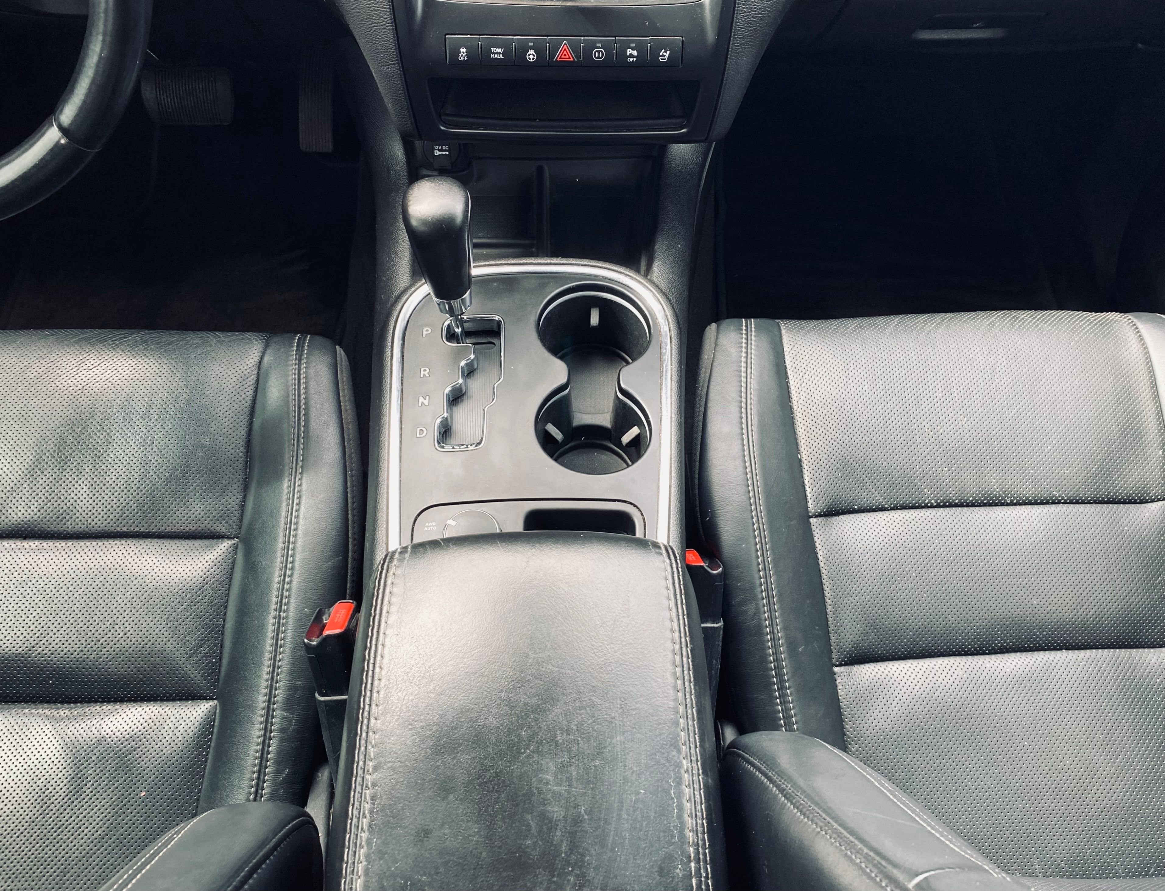 Used 2012 White Dodge Citadel image 28